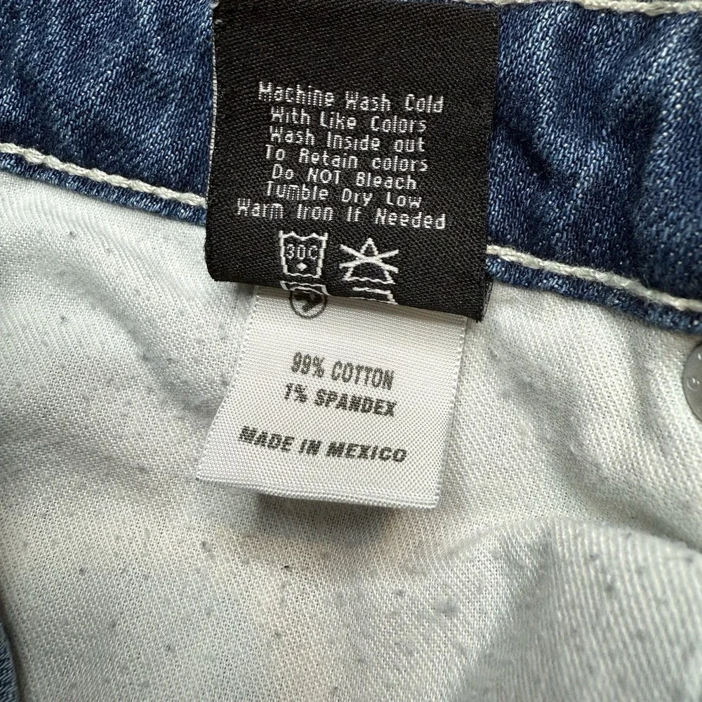 Big Star 1974 Women shorts Size 27‎ Remy Low Rise Fit denim